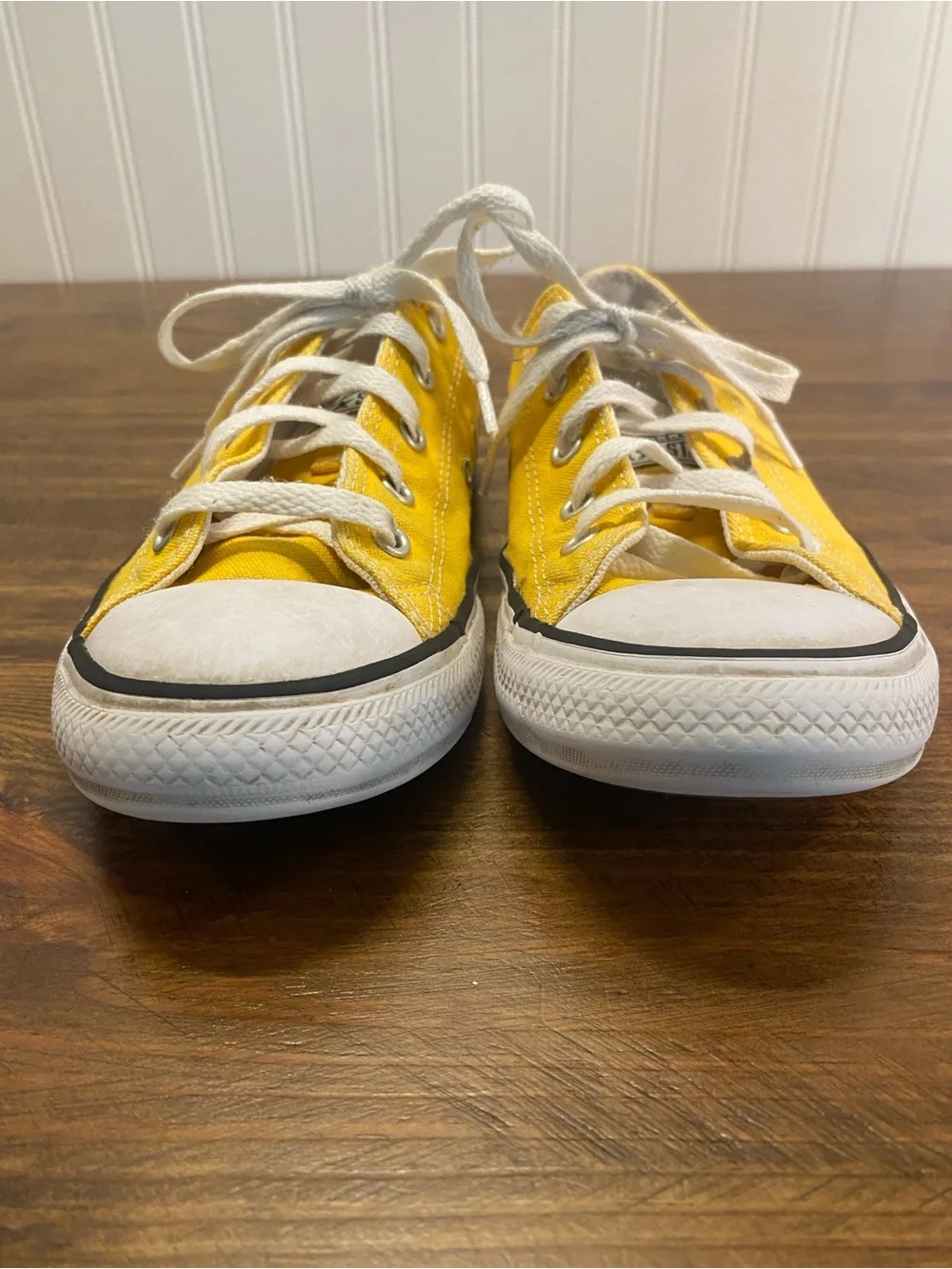 Converse - Kids Yellow low top lace-up Canvas Sneakers - size: YOUTH 3